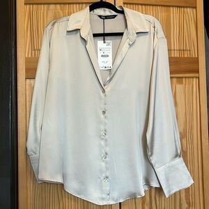 ✨NWT✨ Zara silk champagne blouse
